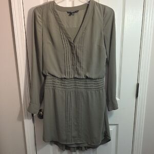 White House Black Market Olive Green Pleated Waist Long Sleeve Dress